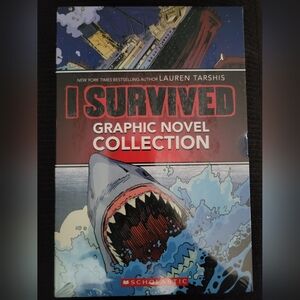 Scholastic I Survived Graphic Novel Collection - Red and Blue